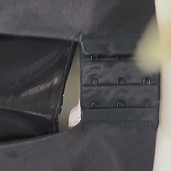 CACIQUE Black Smooth Lightly Lined Full Coverage Back Smoother Bra - Size 42C‎ - Picture 5 of 10